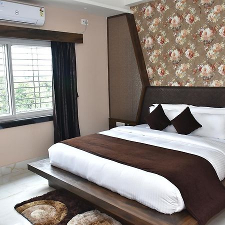 Hotel Daftari Palace Kishanganj Εξωτερικό φωτογραφία