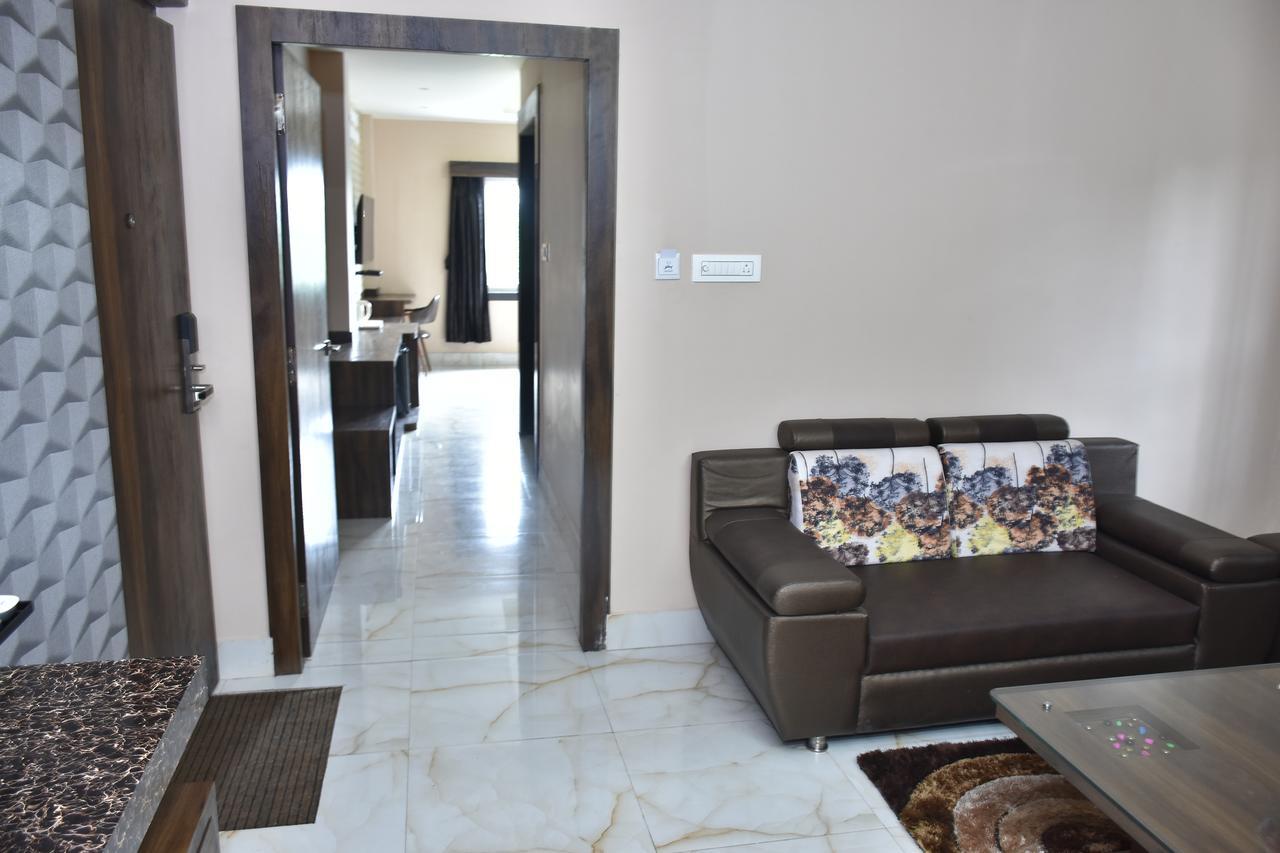 Hotel Daftari Palace Kishanganj Εξωτερικό φωτογραφία