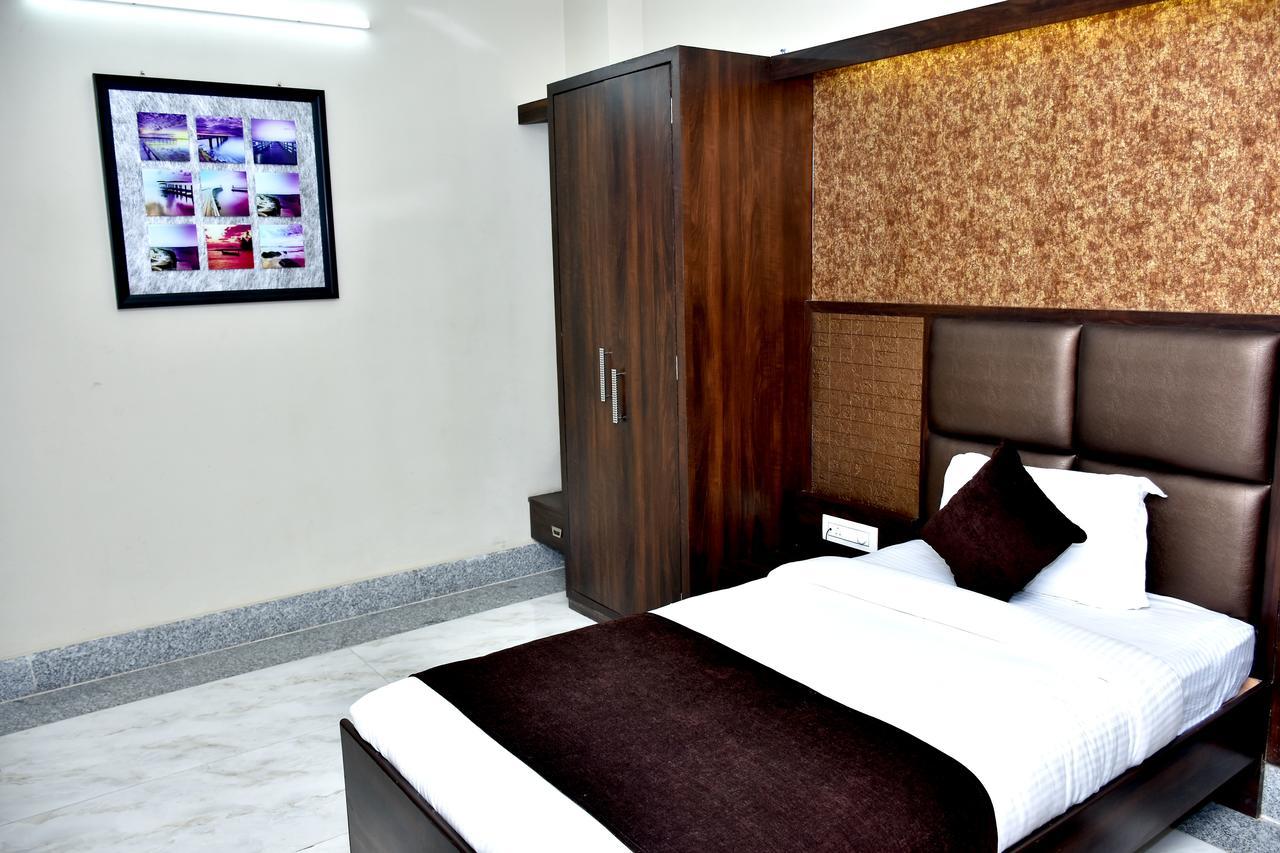 Hotel Daftari Palace Kishanganj Εξωτερικό φωτογραφία