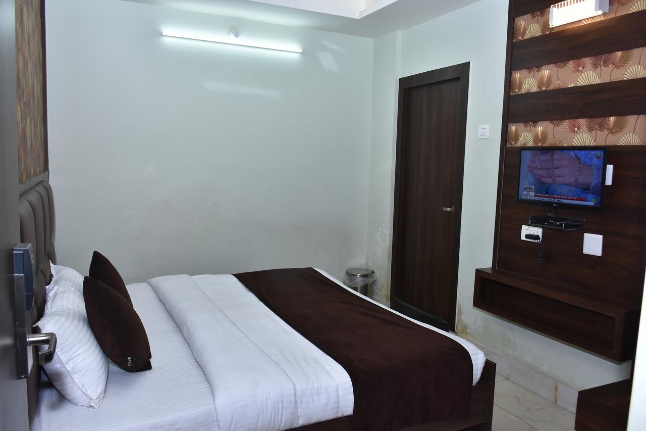 Hotel Daftari Palace Kishanganj Εξωτερικό φωτογραφία